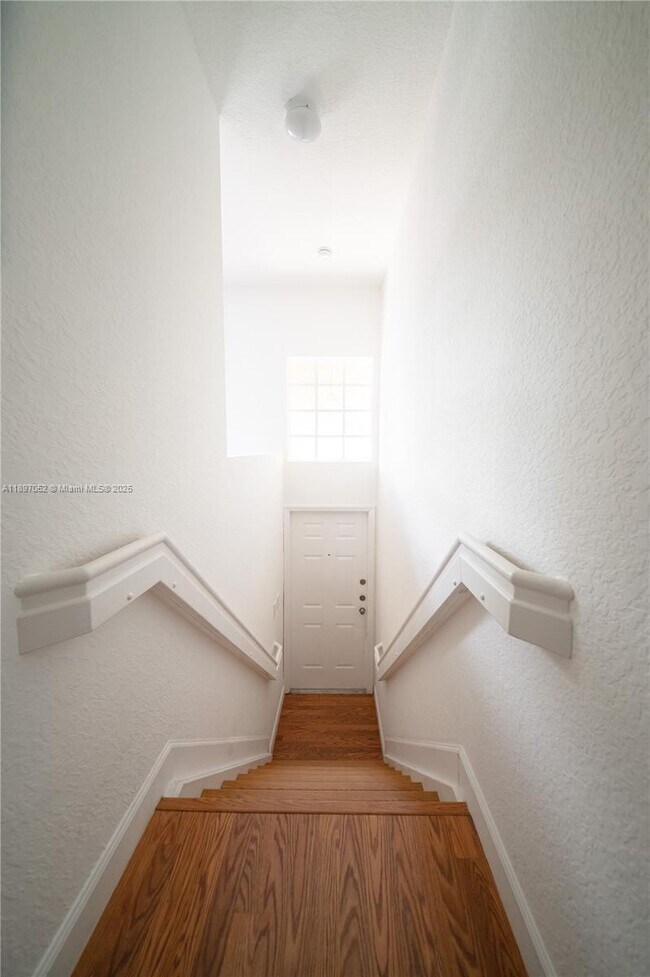 Building Photo - 5670 NW 116th Ave