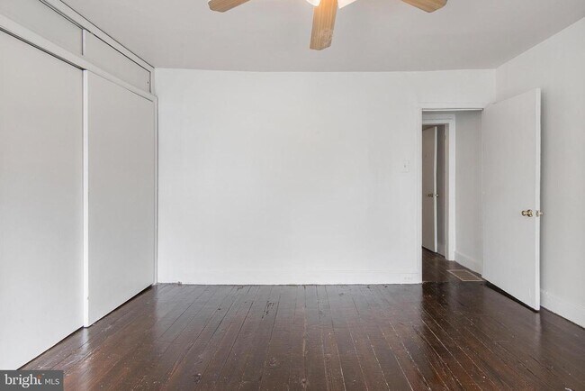 Building Photo - 2041 Pemberton St