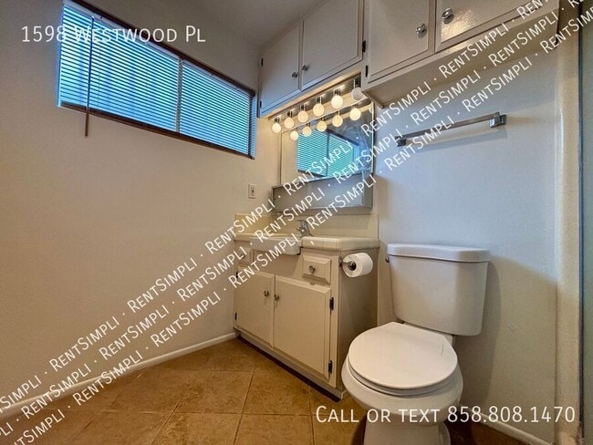 Building Photo - 1598 Westwood Pl