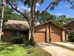 Building Photo - Longwood/Wekiva 3 Bedroom/2 Bath/2 Garage one-story Townhome!
