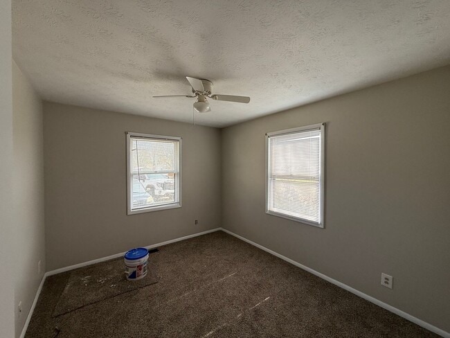 Building Photo - 105 Milton Dr