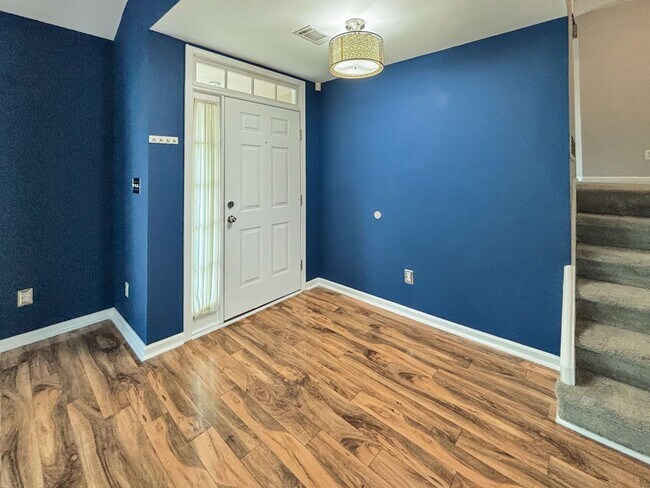 Building Photo - Beautiful and Comfortable Home in Mableton!