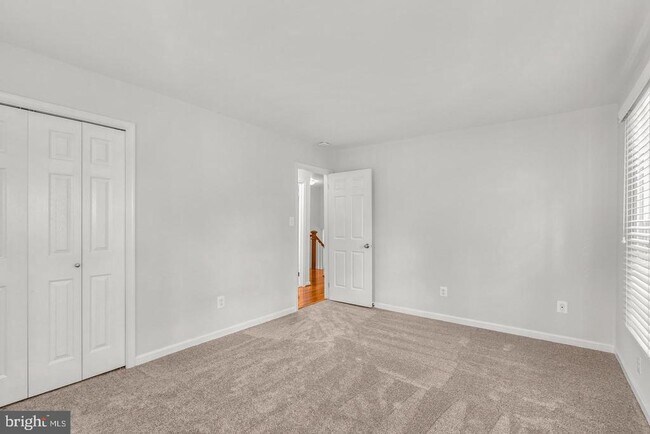 Building Photo - 9428 Meadow Shire Ln