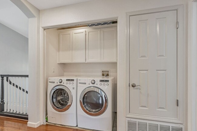 Building Photo - Remodeled 4-Bedroom 3-Bathroom House in Sa...