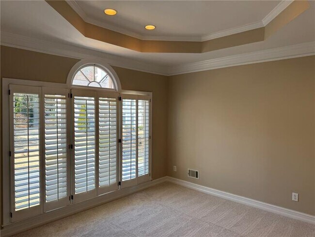 Building Photo - 4505 Chattahoochee Plantation Dr SE