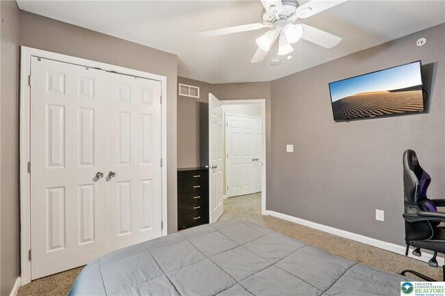 Building Photo - 270 Milkweed Dr