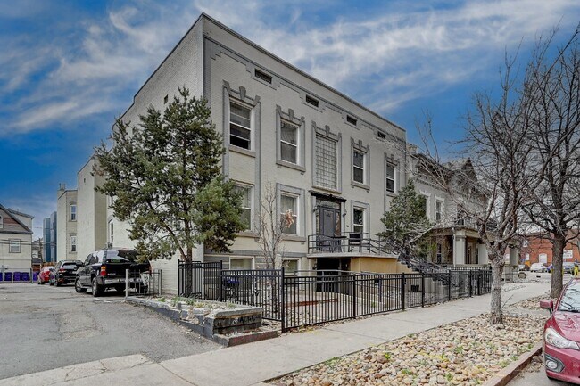 Building Photo - $950.00 - 1 bed, 1 bath charming Condo in the Heart of Denver!