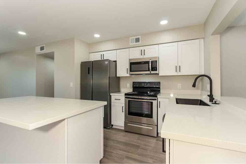 Building Photo - 98163 W Magdalena Dr