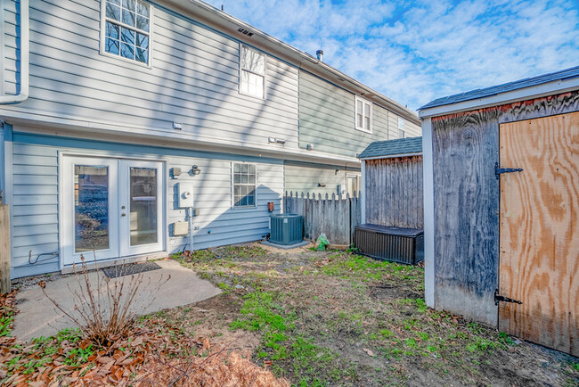 Building Photo - 931 Brigantine Ct