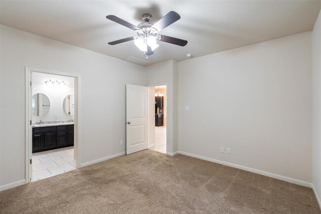 Building Photo - 11400 W Parmer Ln