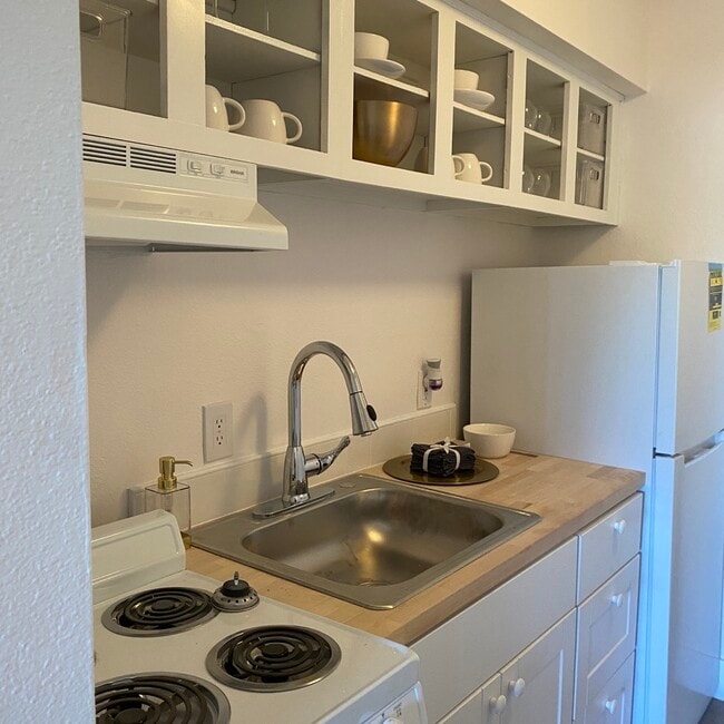 Open Concept Kitchen - 1125 N 7th Ave