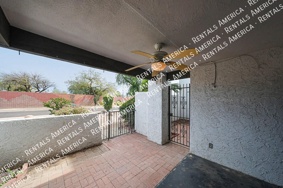 Building Photo - 3636 N 70th St