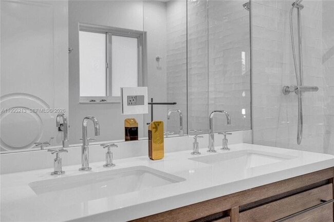 Building Photo - 750 Harrison St