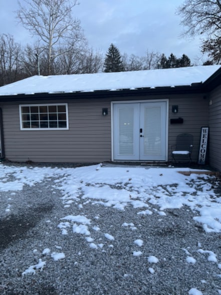 Building Photo - 208 Bowers Ln