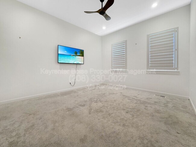 Building Photo - 2197 N Leatherwood Ave