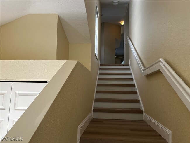 Building Photo - 6918 Satinleaf Rd N