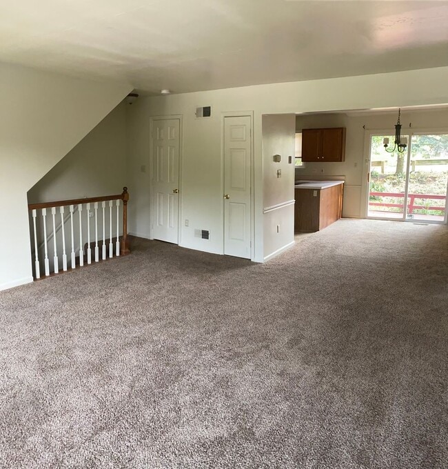 Building Photo - 607 Emerald Dr