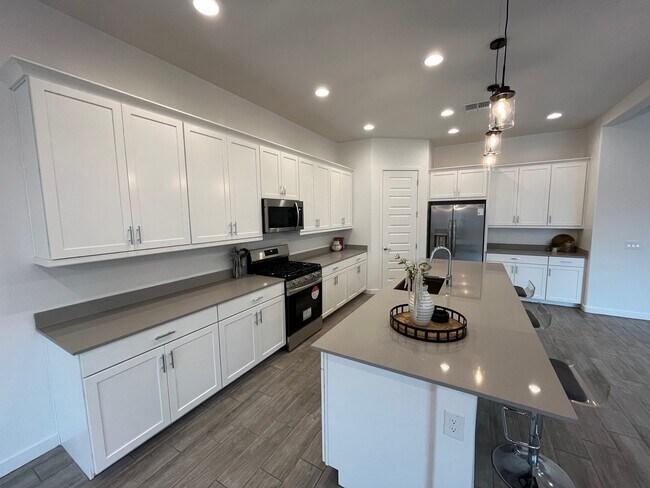 Building Photo - 442 S Jacana Ln