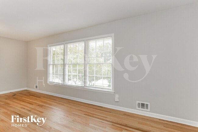 Building Photo - 1860 Gherry Dr