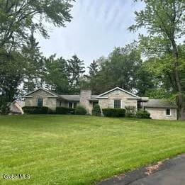 Primary Photo - 2 Hillview Rd