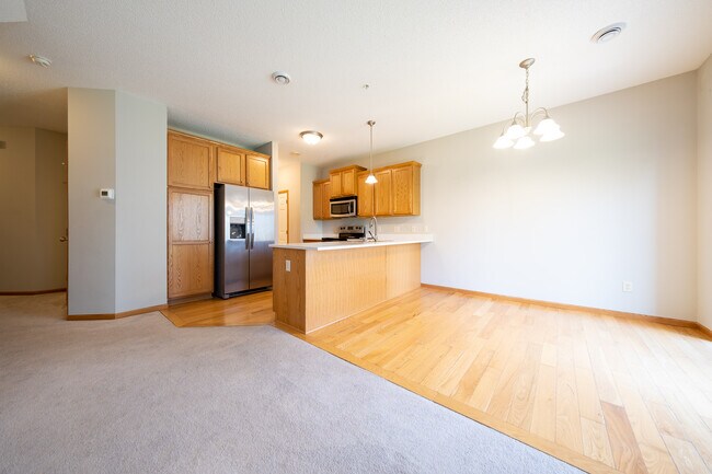Building Photo - 15241 Spring Brook Terrace