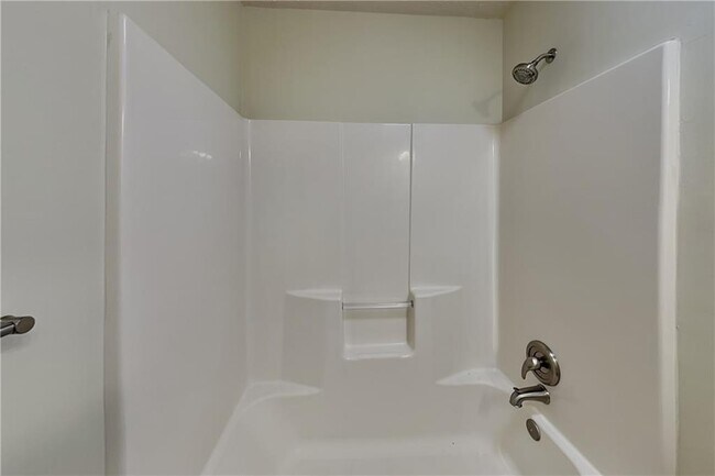 Building Photo - 3165 Bellestone Ct
