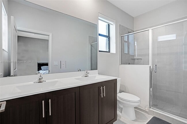 Building Photo - 391 NE 208th Terrace