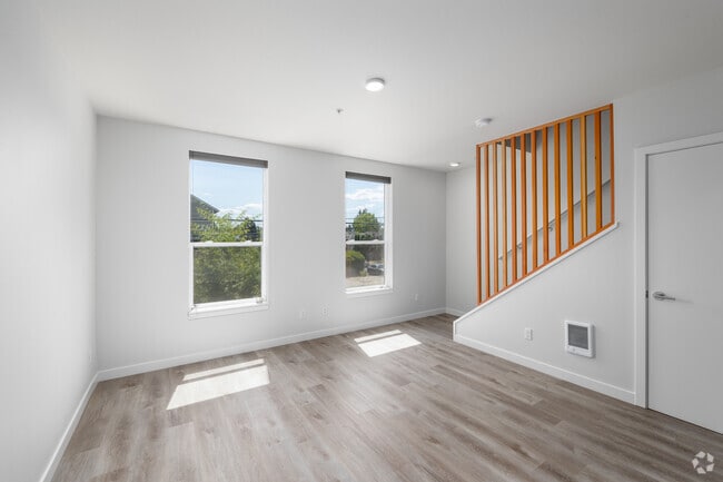 2BR, 1.5BA - 976SF - The Julian