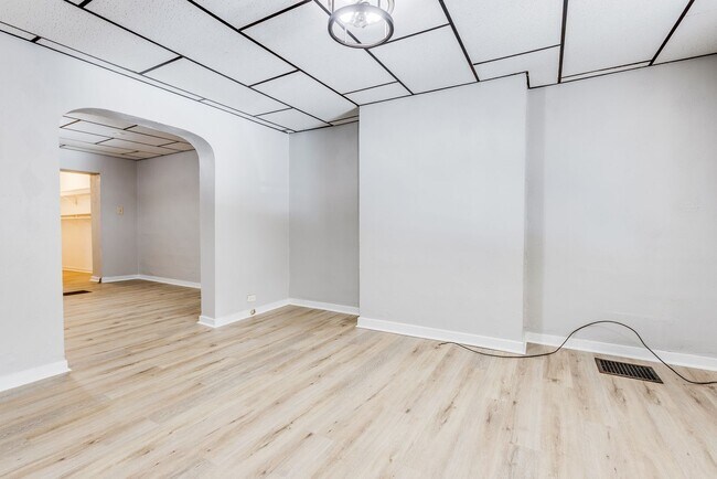 Building Photo - Brighton Heights 3 Bedroom Townhome