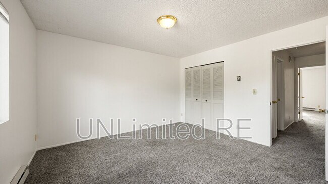 Building Photo - 1637 Canada Crescent