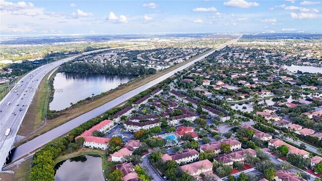 Building Photo - 4921 SW 140th Terrace