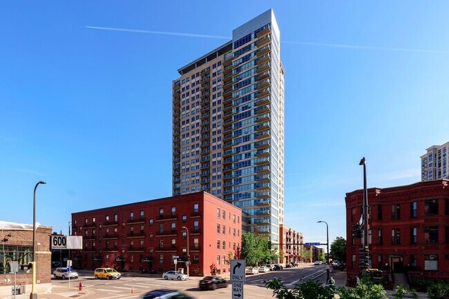 Building Photo - 929 Portland Ave