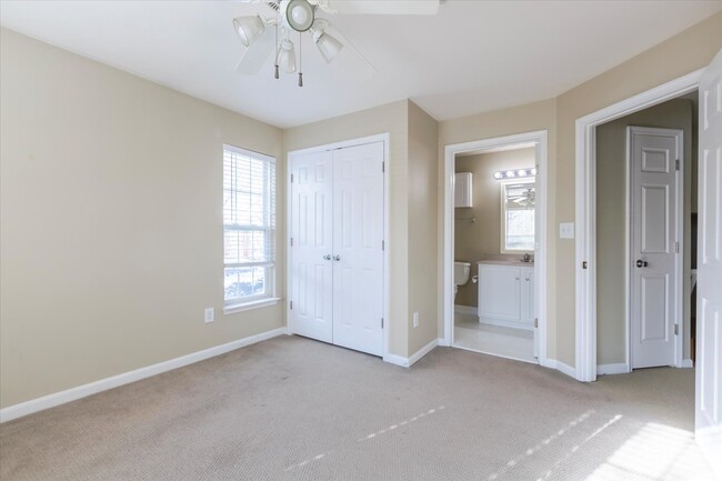 Building Photo - 6601 Netties Ln