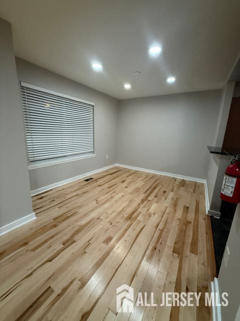 Building Photo - 45 Chatham Square