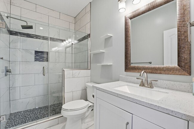 Building Photo - Beautiful Home With Large Yard In Fountain Inn