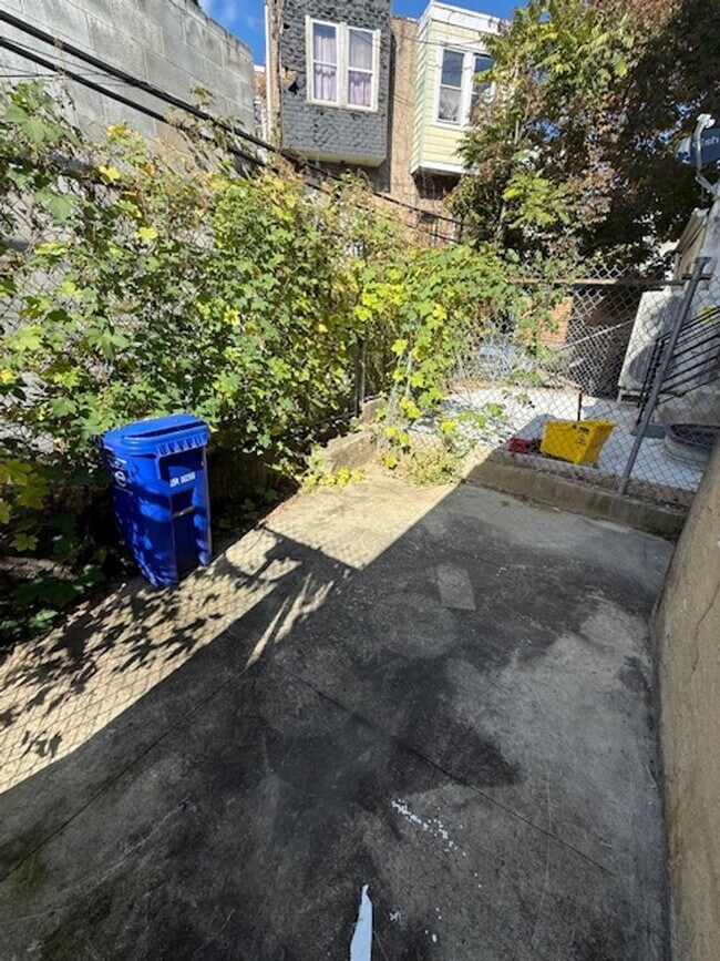 Building Photo - Germantown Home Available Now