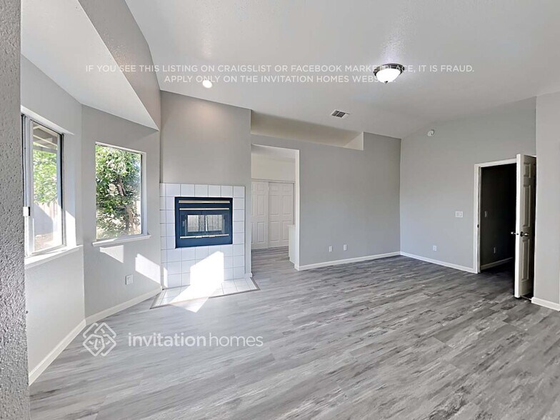 Building Photo - 224 Wren Dr