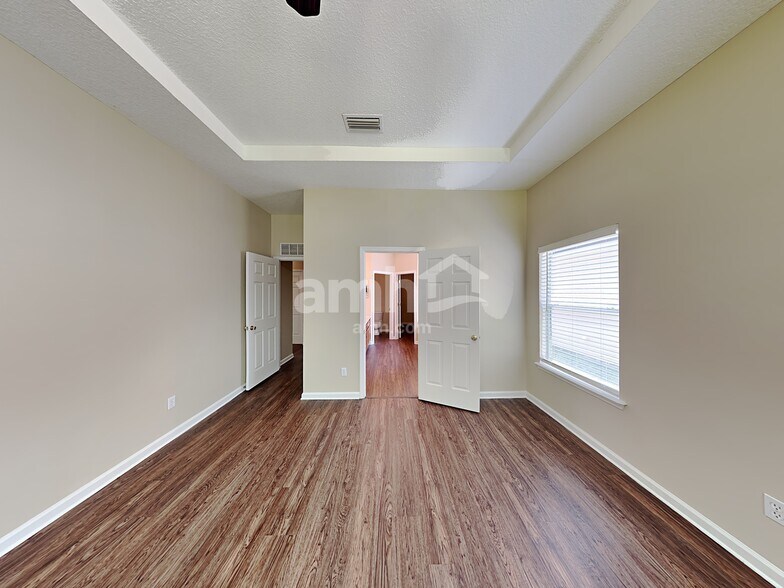 Building Photo - 6830 Morse Oaks Dr