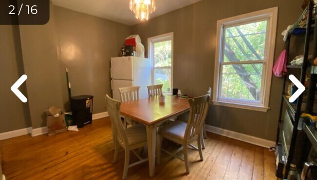 Building Photo - 9/1 Unique 6BR/4BA townhouse w/tons of space!