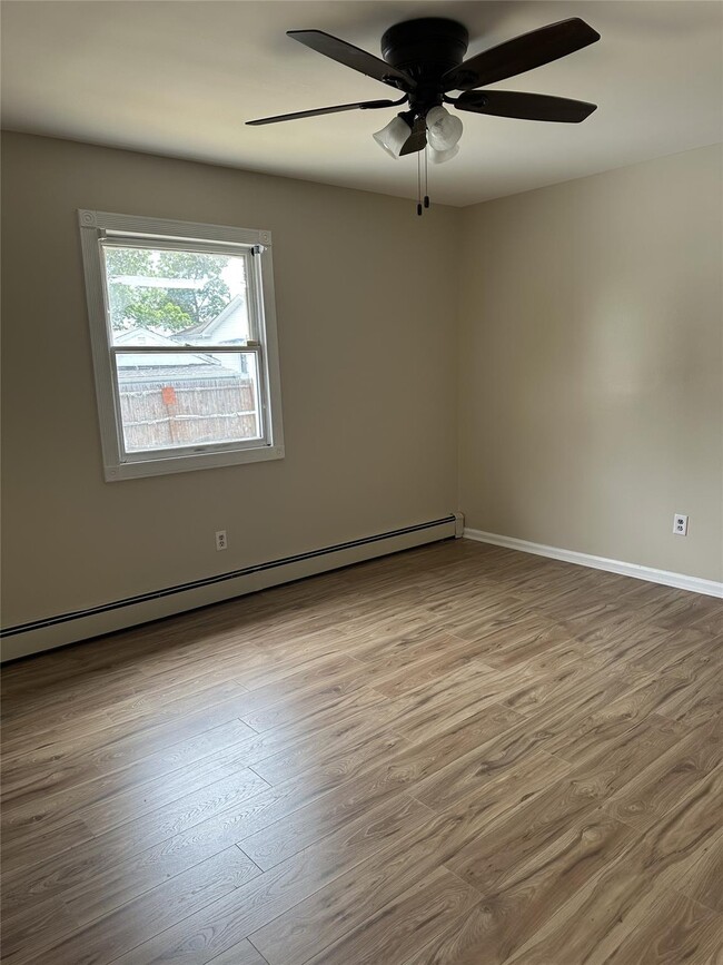 Building Photo - 56 Easton Ave