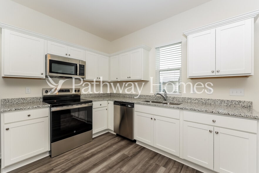 Building Photo - 1071 Large Poppy Dr