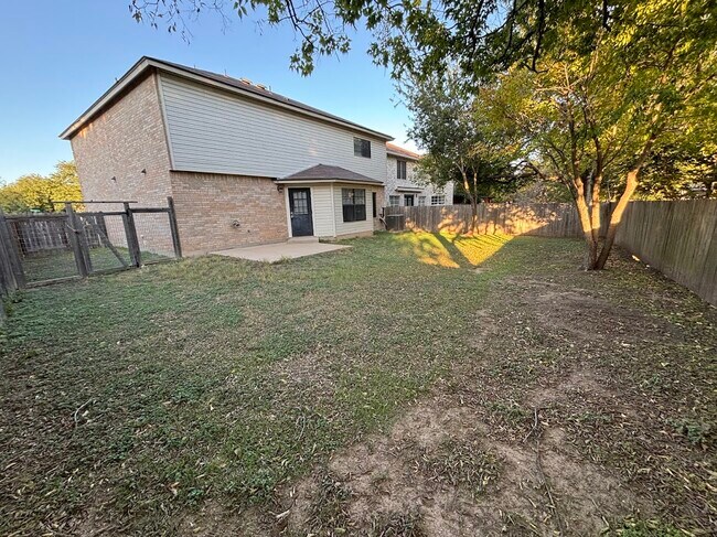 Building Photo - 2417 Riker Ridge Trail