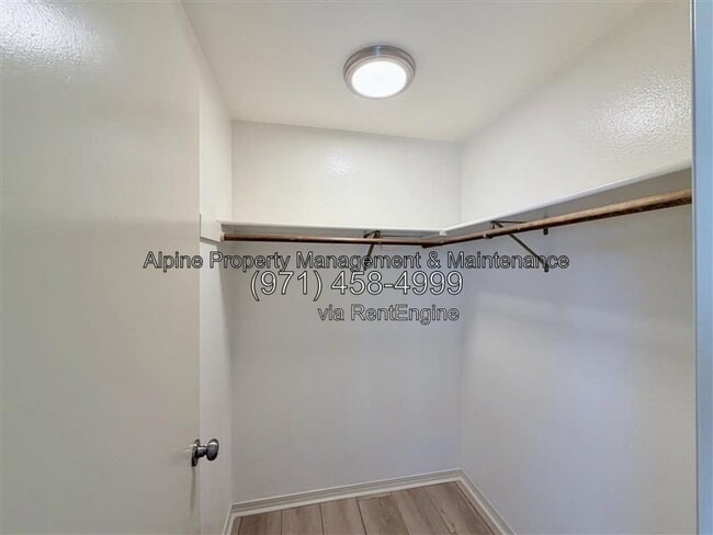 Building Photo - 6457 SW 192nd Ave