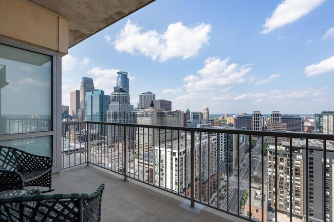 Building Photo - 929 Portland Ave