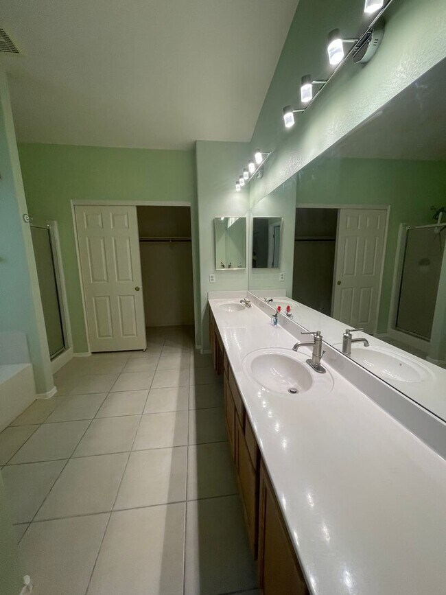 Building Photo - 3537 N 64th St