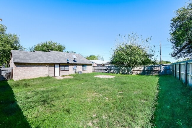 Building Photo - 24007 Beef Canyon Dr