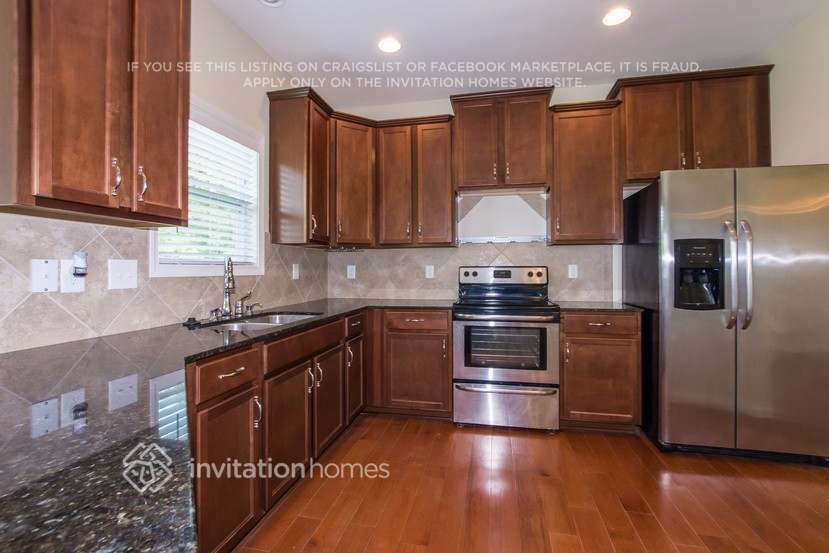 Building Photo - 4924 Elementary View Dr