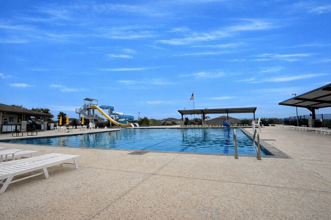 Building Photo - Beautiful 4-bedroom home in Riverstone at Westpointe featuring 2 spacious living areas, a downsta...