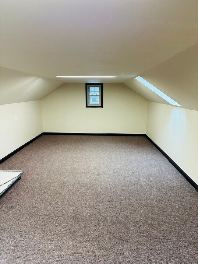 Garage Loft - 1420 Collins Ave