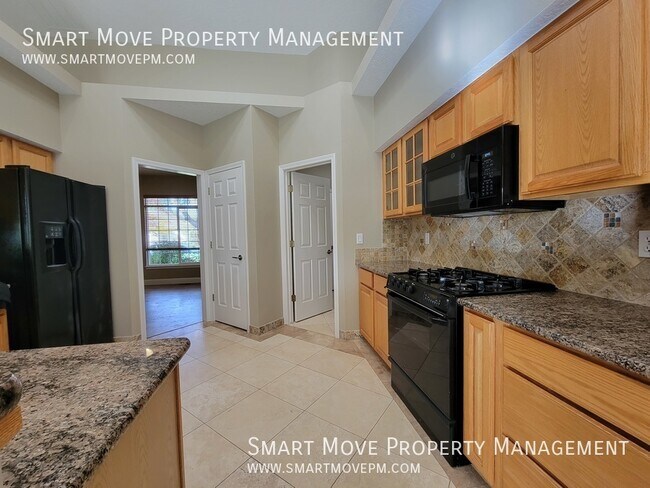 Building Photo - 1096 N Glenabby Pl